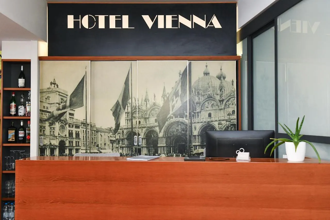 Hotel Vienna Τζεσόλο Λίντο