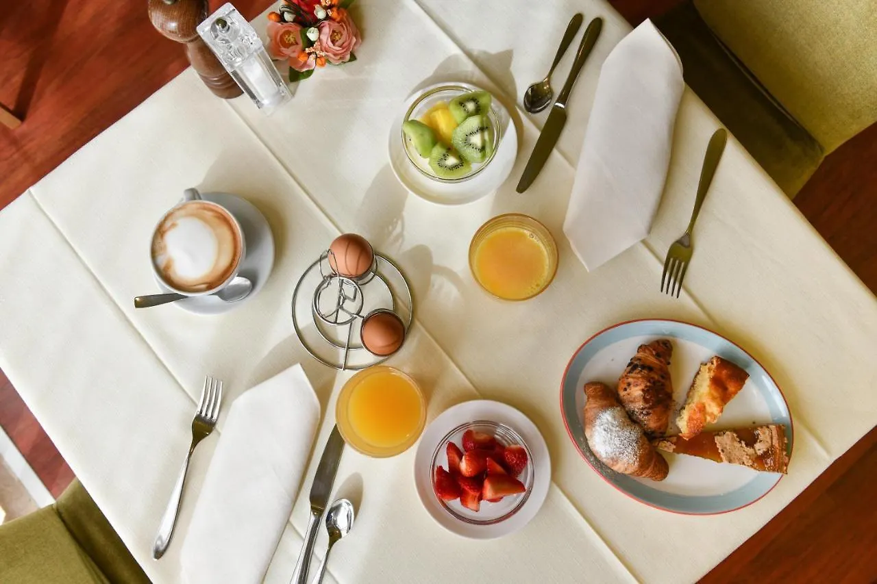 Hotel Vienna Τζεσόλο Λίντο 3*,  Ιταλία